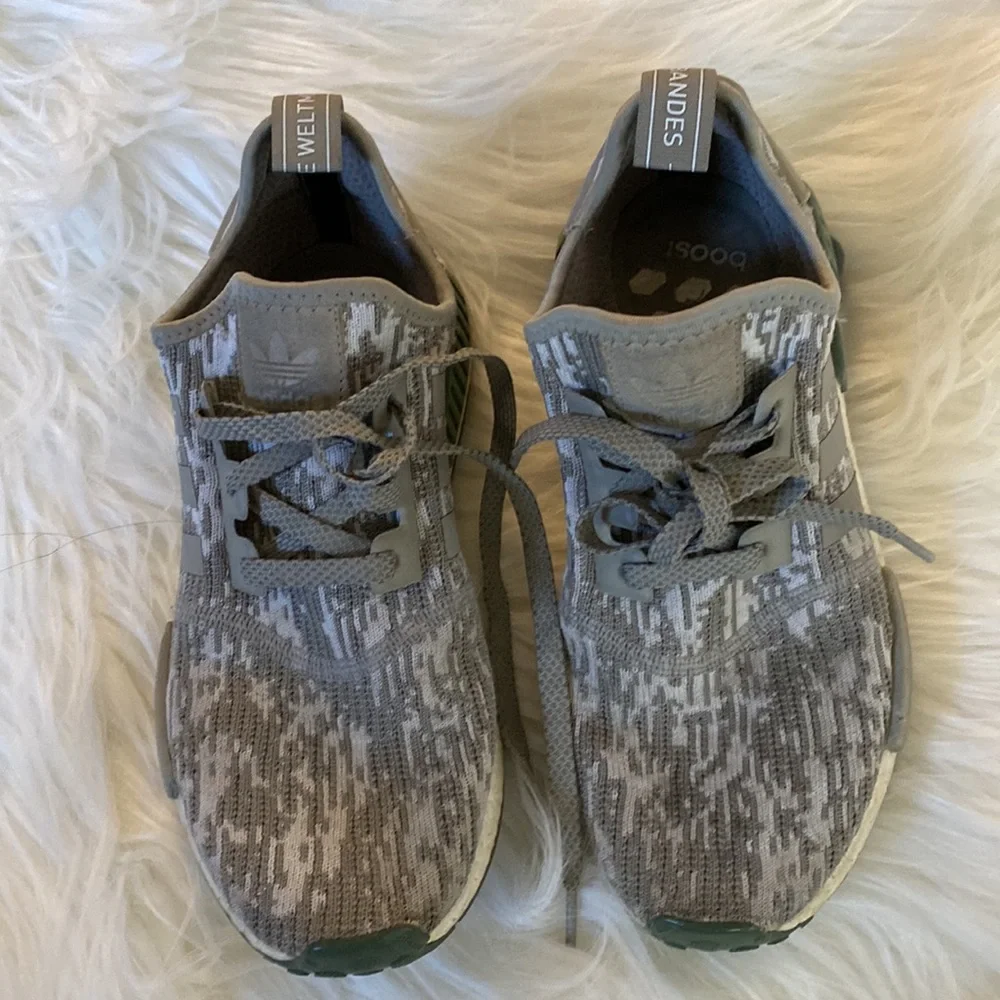 Mens adidas sneakers - Picture 2 of 6